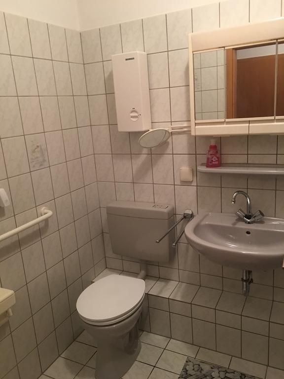 App Mit Seeblick Am Hillebachsee In Winterberg Ot Exterior photo