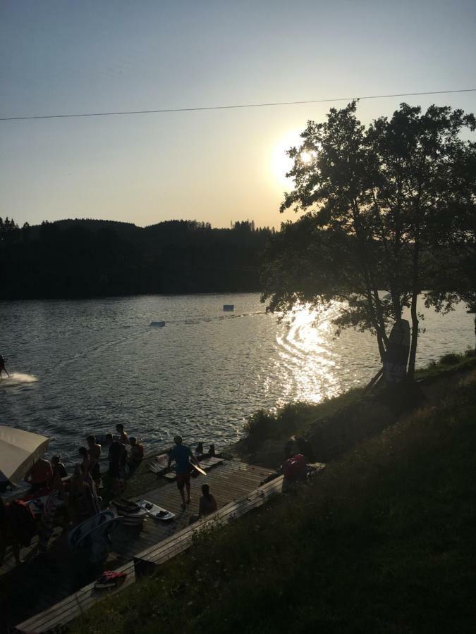 App Mit Seeblick Am Hillebachsee In Winterberg Ot Exterior photo